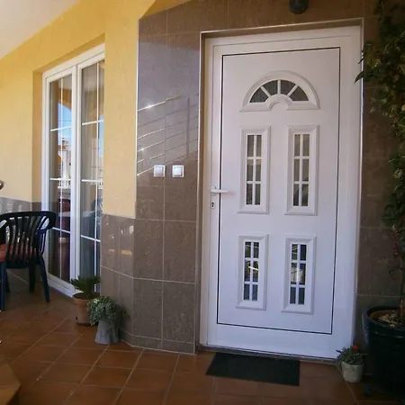 In 53803 アパート *